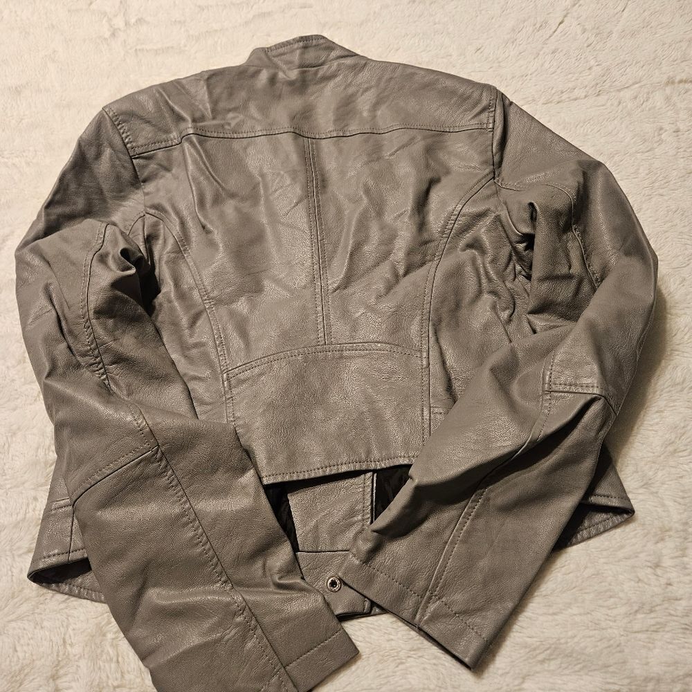 Metaphor jacket  - Picture 9 of 9